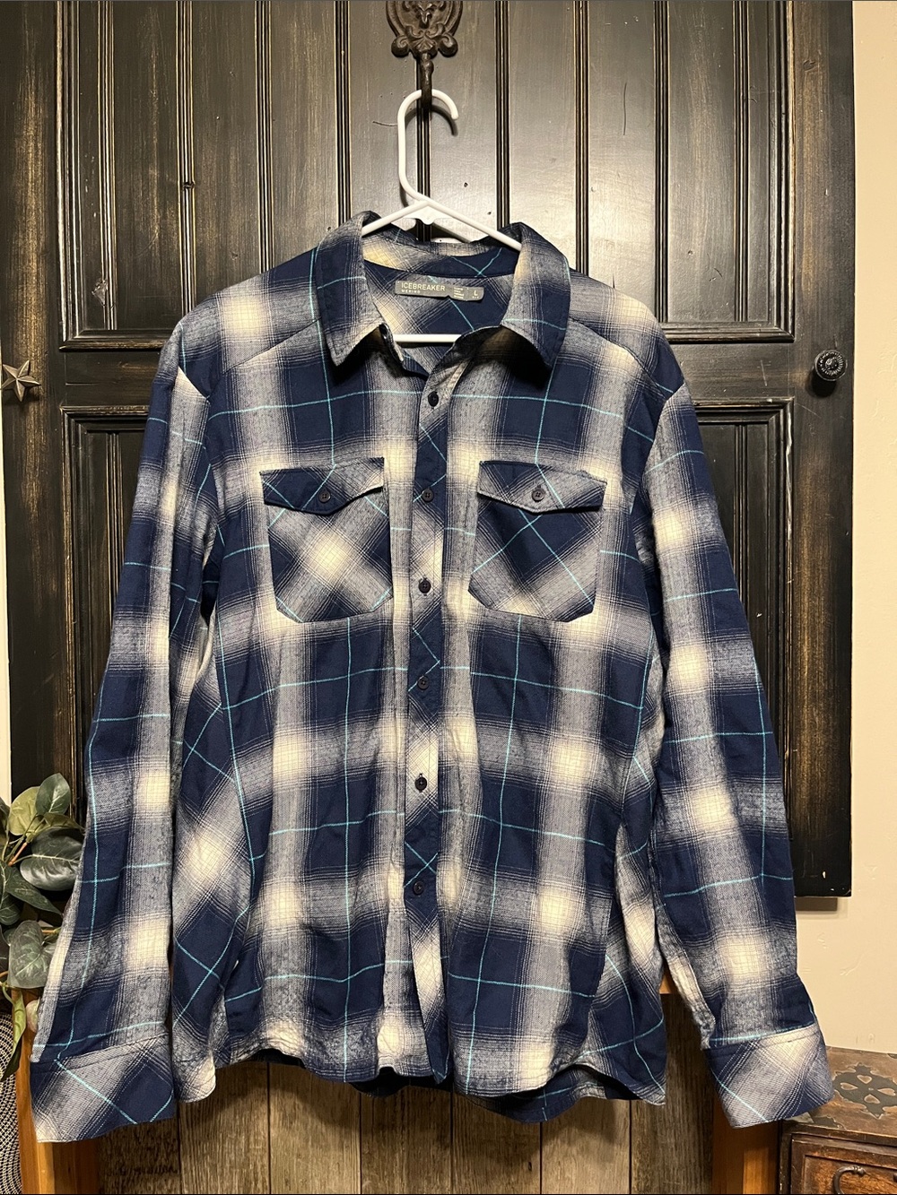 Icebreaker Men's Navy and White Plaid Wool Flannel